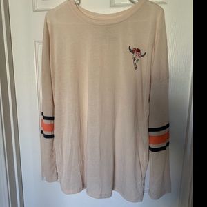 Super comfortable and cute Mighty fine shirt